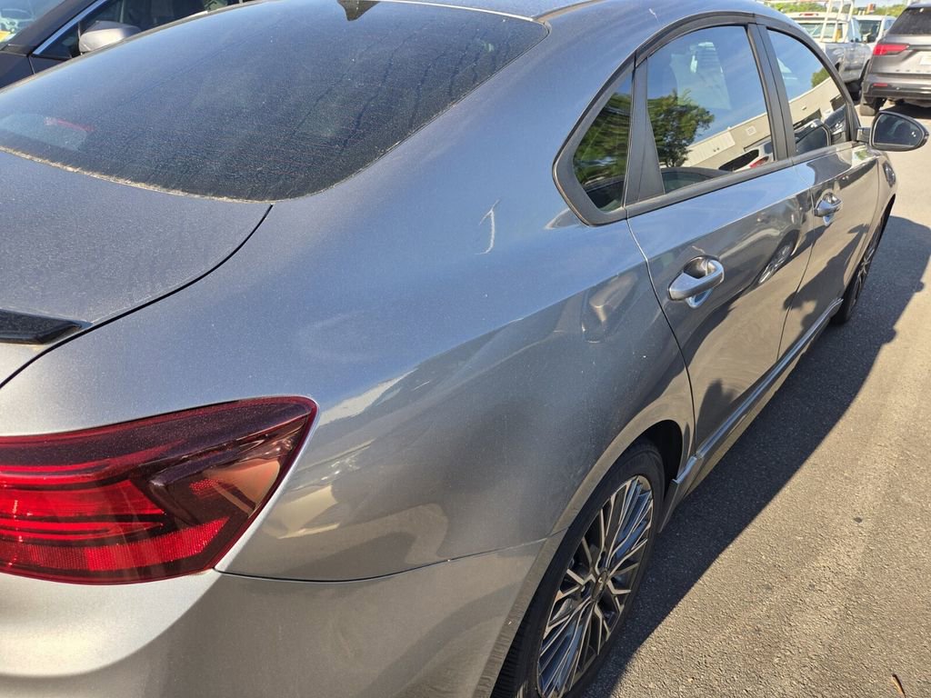 Used 2024 Kia Forte GT-Line w/ GT-Line Premium Package image 8