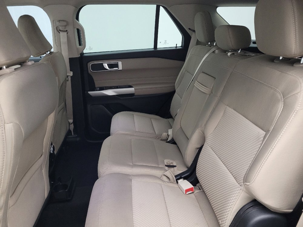 Used 2022 Ford Explorer XLT RWD image 18