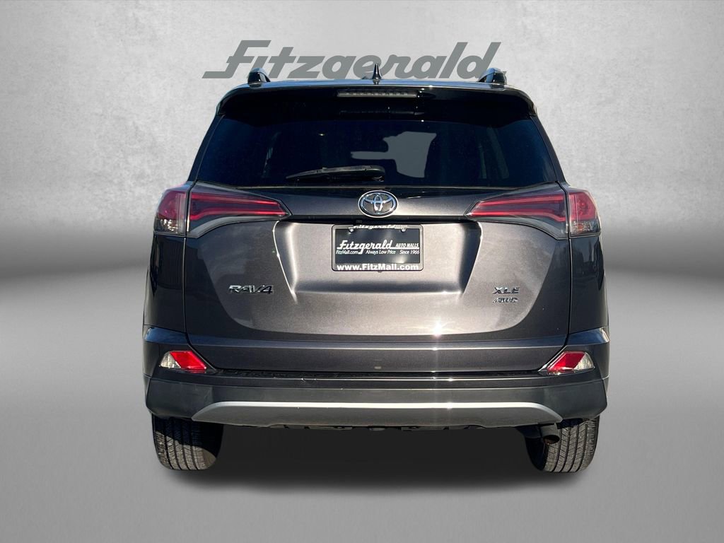 Used 2017 Toyota RAV4 XLE AWD/4WD image 6