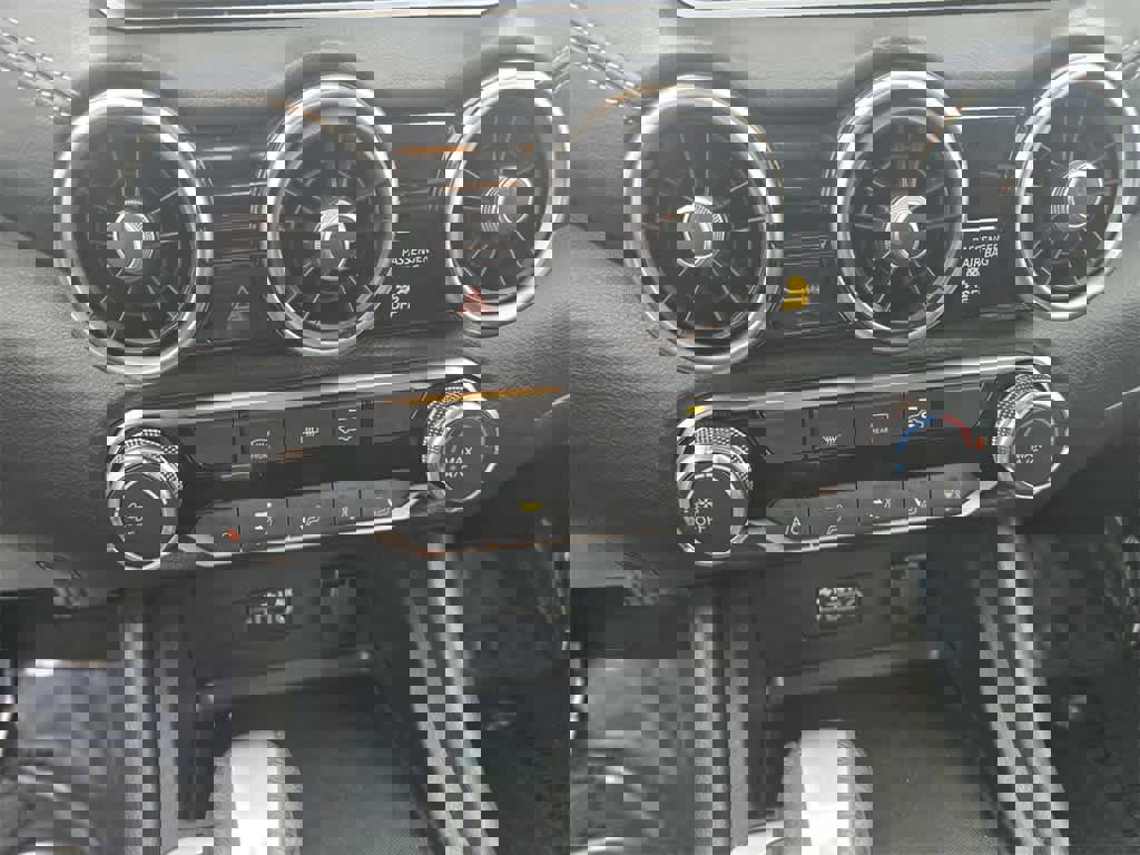 Used 2023 Nissan Sentra SV image 15