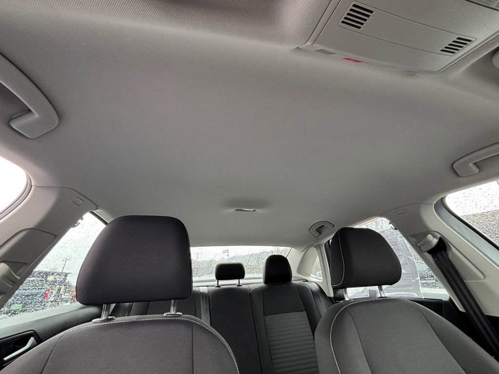 Used 2025 Volkswagen Jetta S image 28