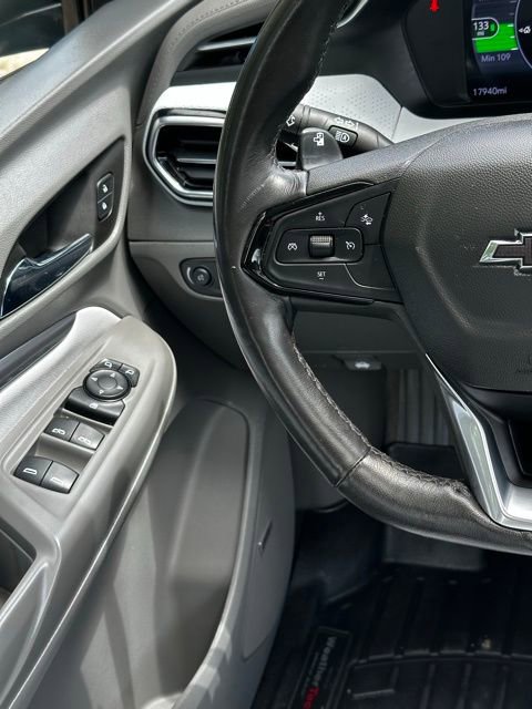 Used 2023 Chevrolet Bolt EUV Premier w/ Sun & Sound Package FWD image 27