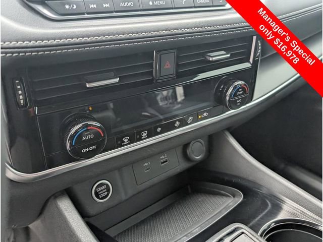 Used 2021 Nissan Rogue SV image 21