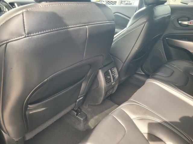 Used 2020 Jeep Cherokee Latitude Plus image 14