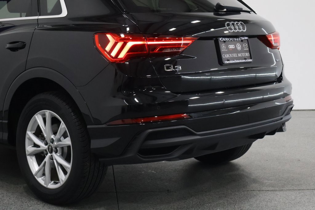 Used 2024 Audi Q3 2.0T Premium Plus w/ Premium Plus Package image 10