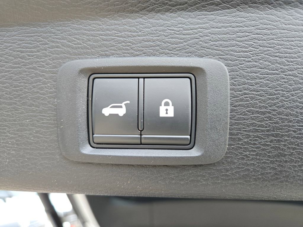 Used 2022 Mitsubishi Outlander SEL Black Edition image 28