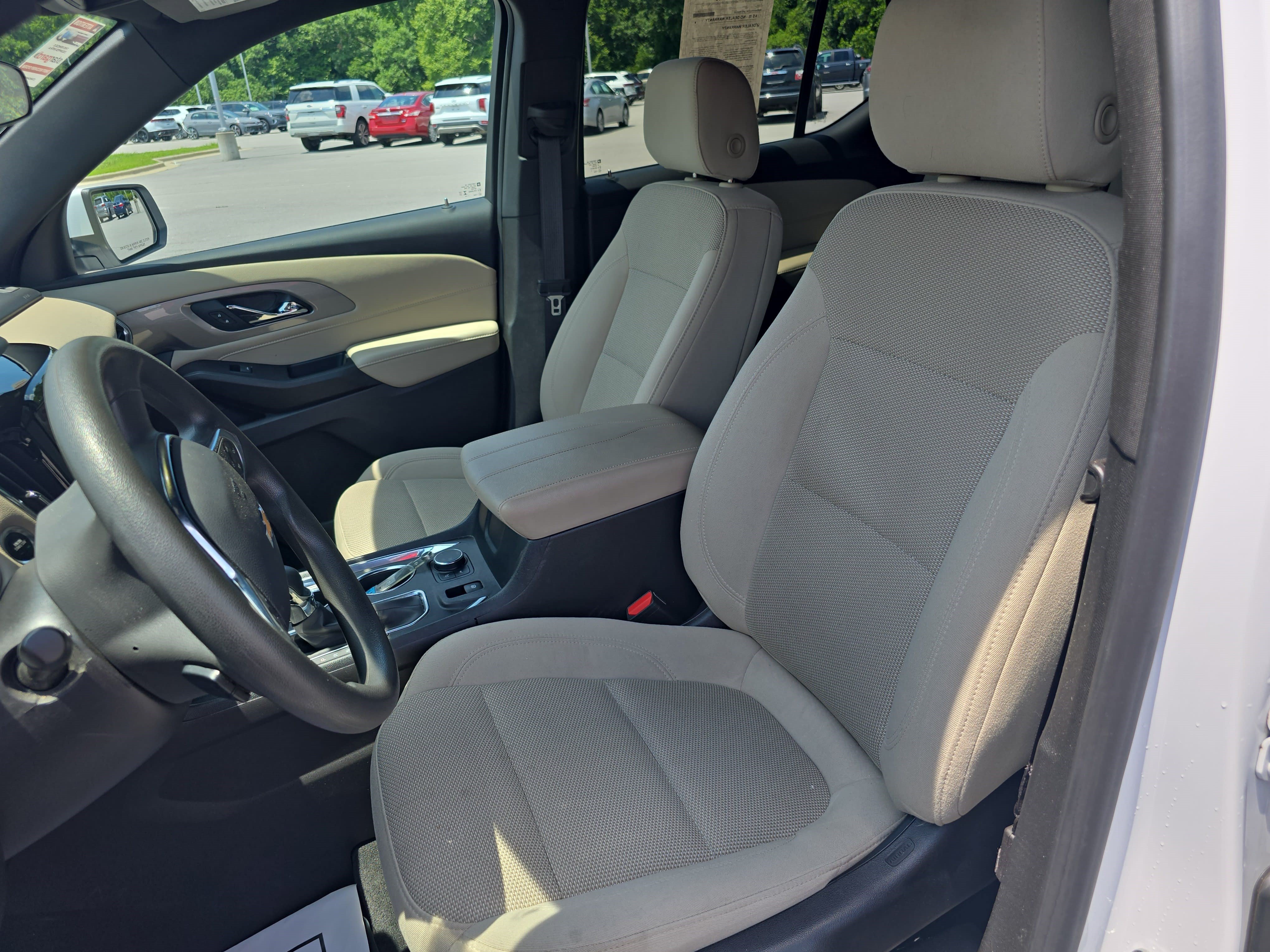 Used 2023 Chevrolet Traverse LS AWD/4WD image 14
