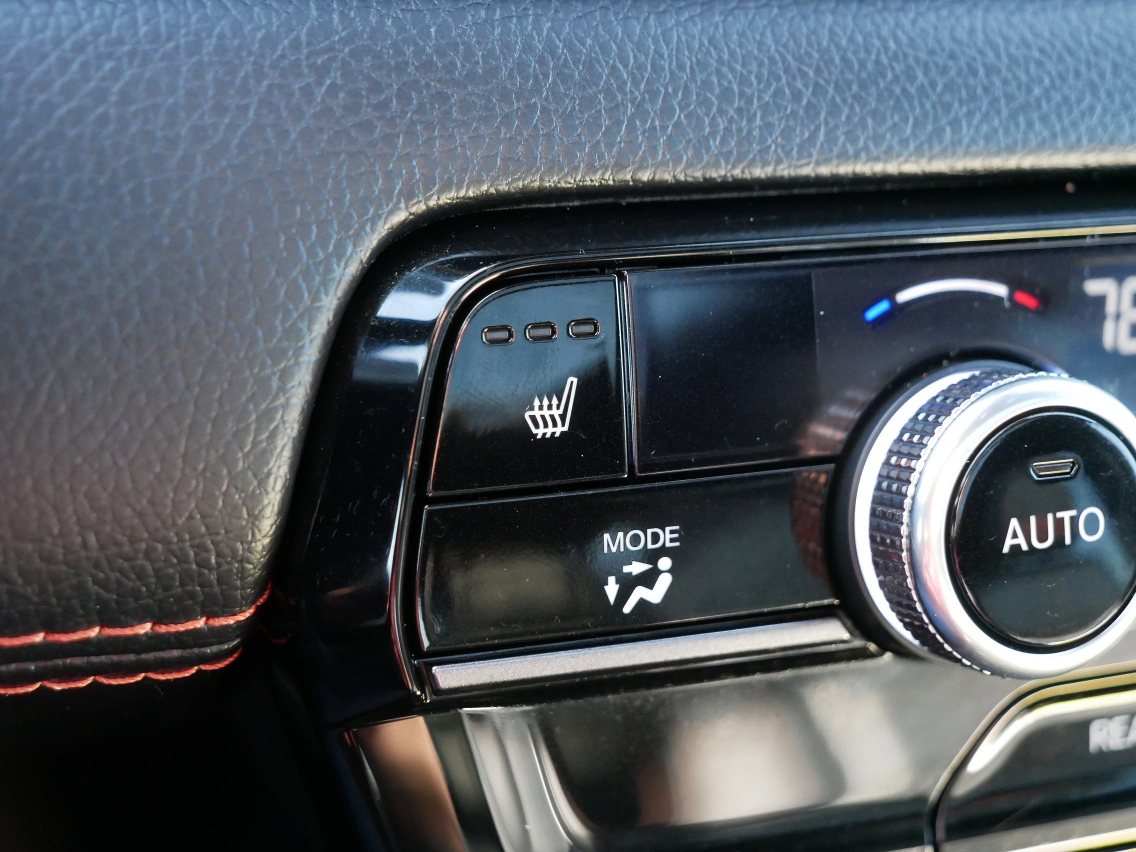 Used 2023 Honda Pilot TrailSport image 28