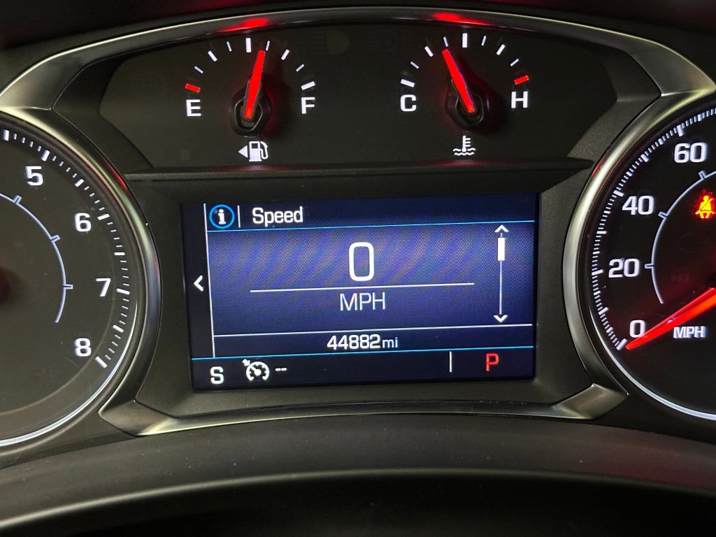 Certified 2022 GMC Terrain SLE w/ Driver Convenience Package image 3