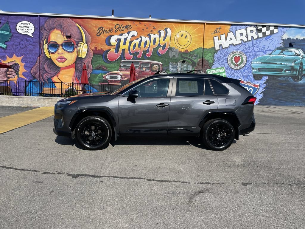 Used 2023 Toyota RAV4 XSE AWD/4WD image 2