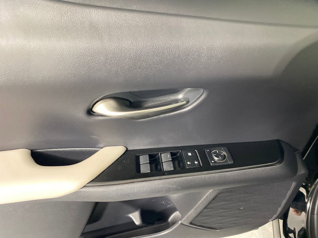 Used 2022 Lexus UX 250h w/ Premium Package image 12