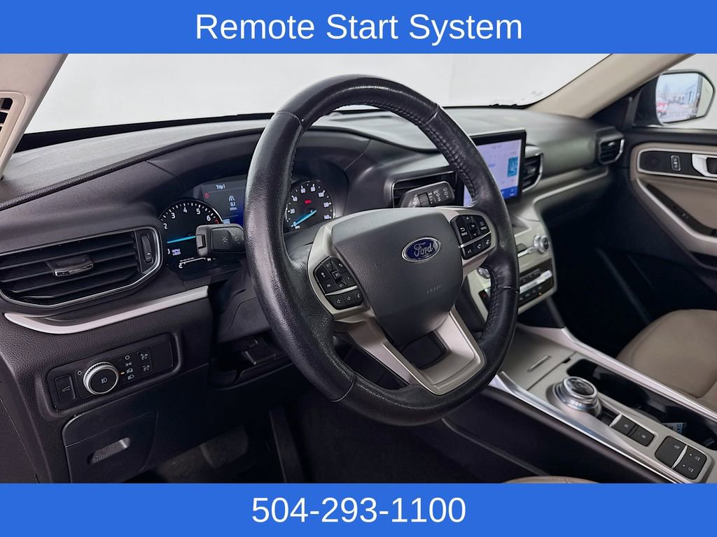 Used 2022 Ford Explorer XLT w/ Equipment Group 202A image 9