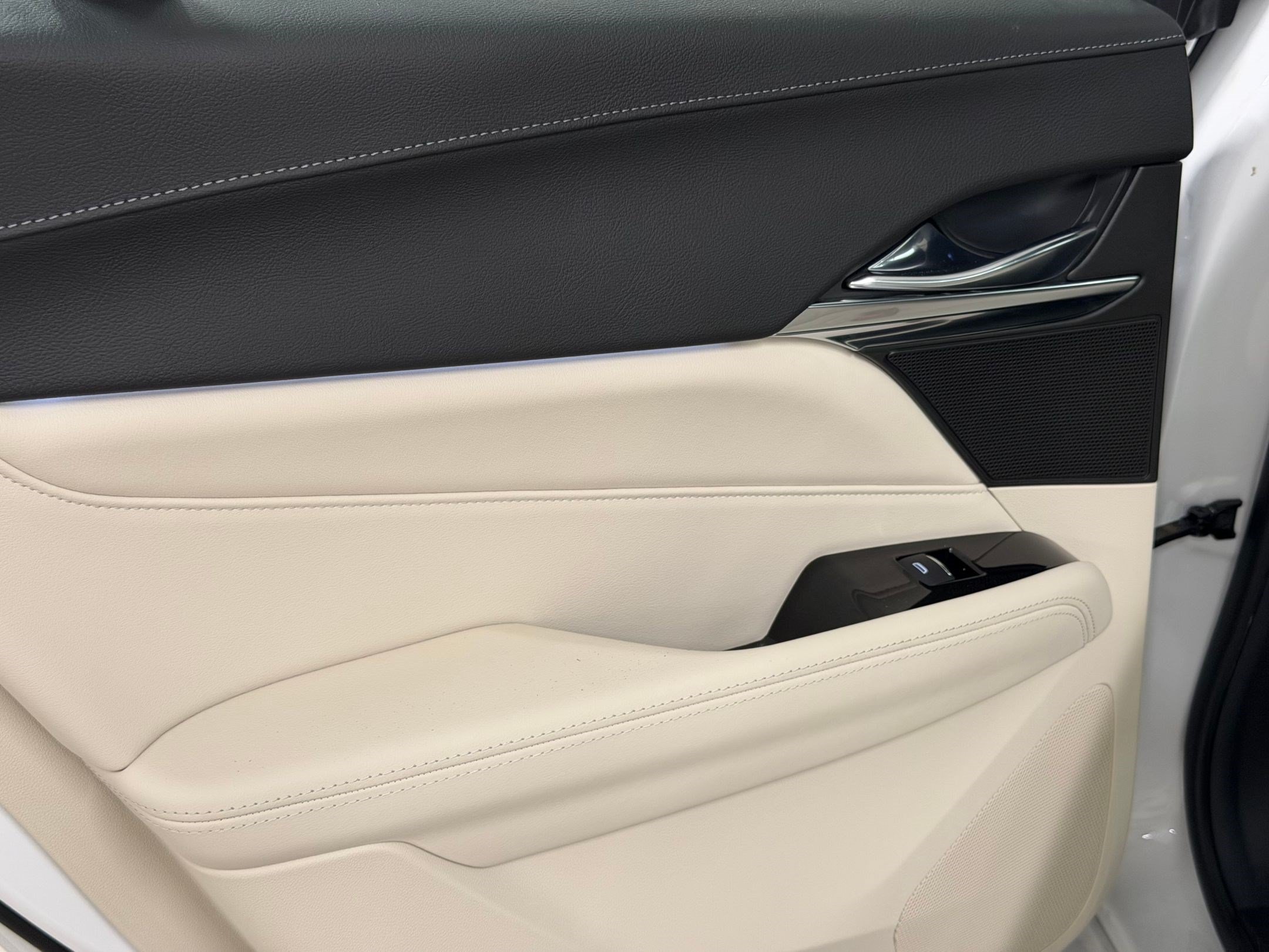 Certified 2023 Cadillac CT4 Premium Luxury RWD image 38