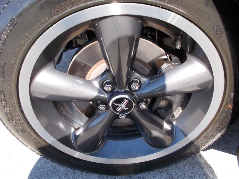 Used 2009 Ford Mustang GT image 34