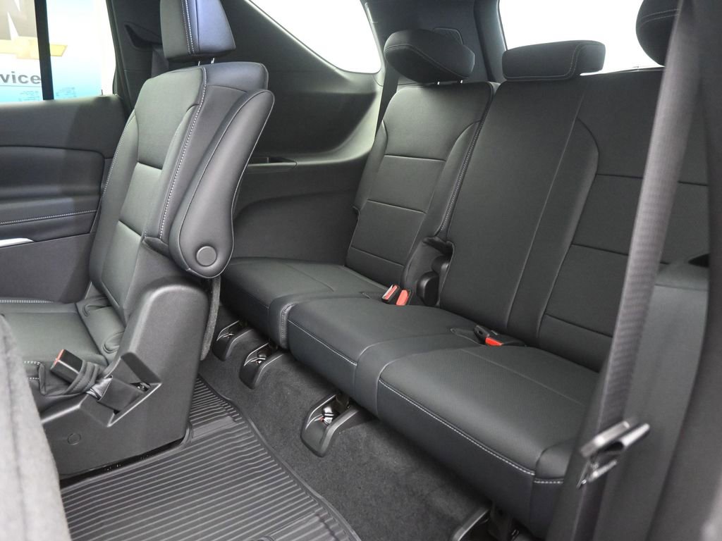 New 2026 Chevrolet Traverse LT w/ Driver Confidence Package image 11