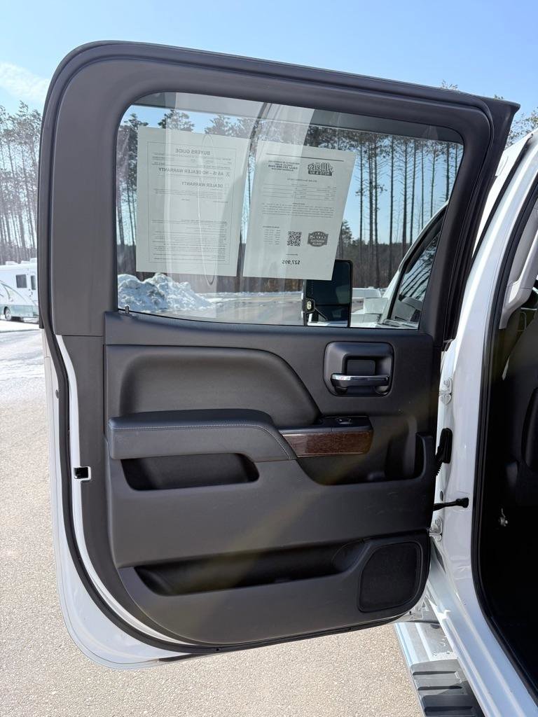 Used 2015 GMC Sierra 2500 SLE image 16