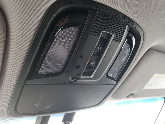 Used 2018 Kia Sorento LX image 25