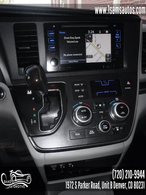 Used 2017 Toyota Sienna XLE Premium image 19