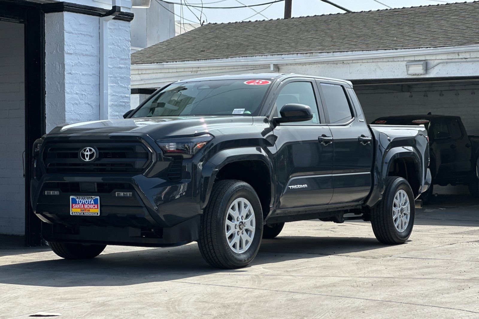 Used 2025 Toyota Tacoma SR5 image 8