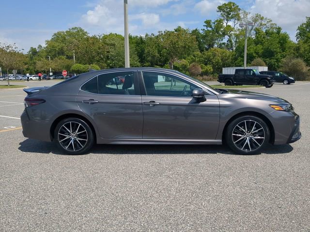 Certified 2023 Toyota Camry SE image 3