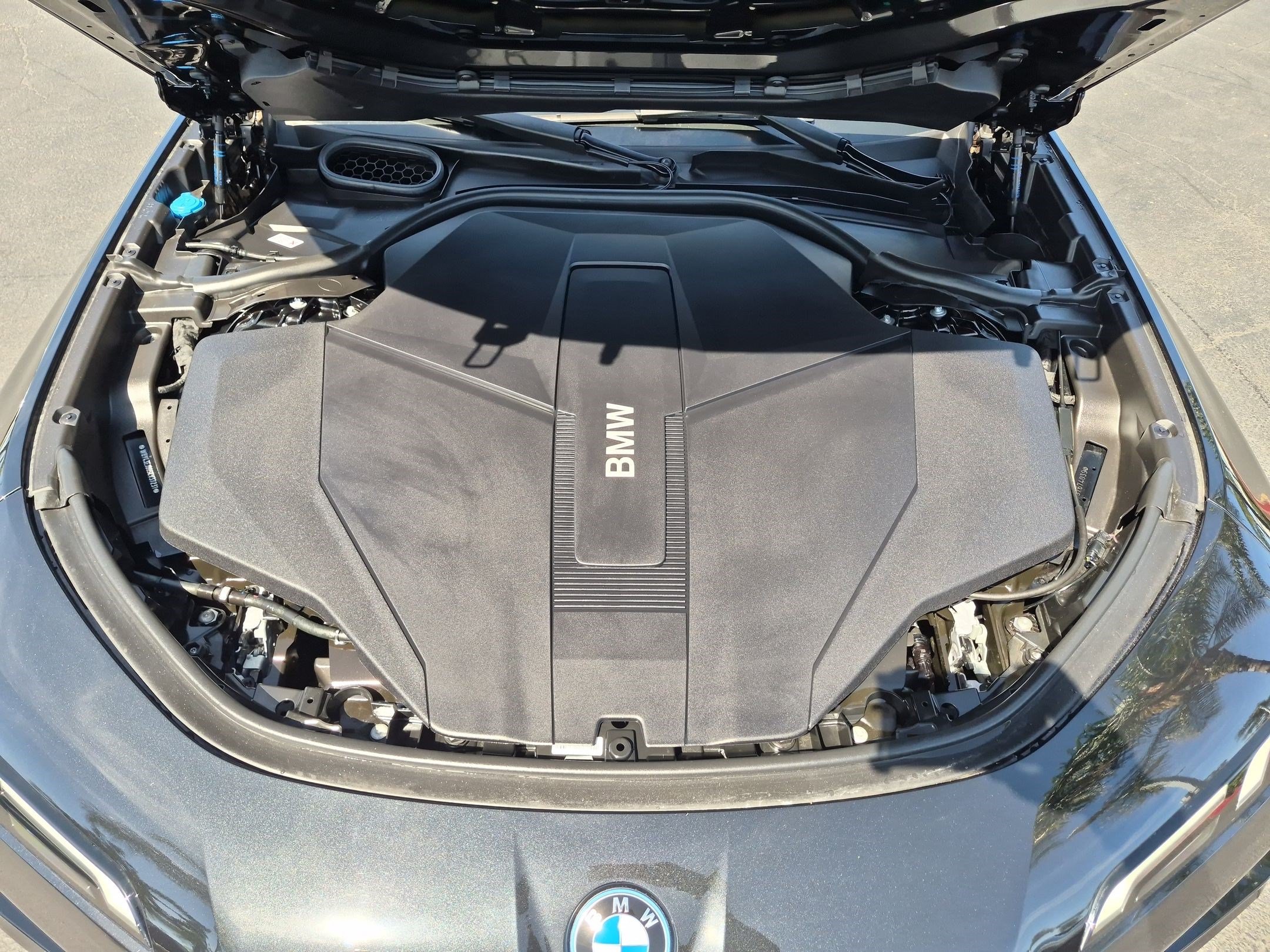 Used 2025 BMW i7 eDrive50 w/ M Sport Package RWD image 34
