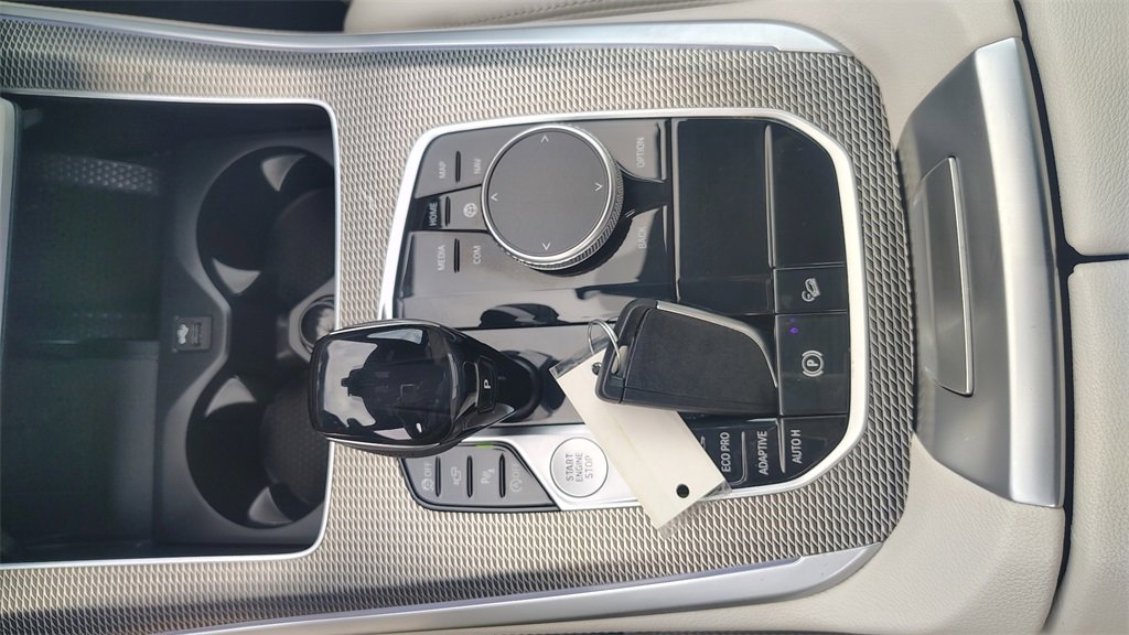 Used 2021 BMW X5 M50i image 25