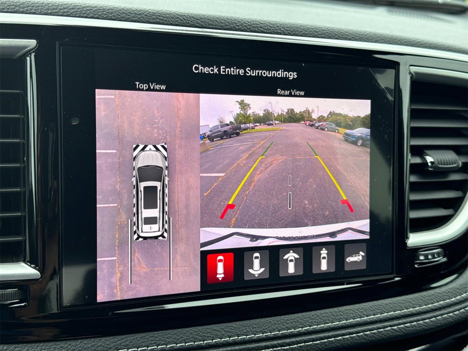 New 2025 Chrysler Pacifica Select image 32