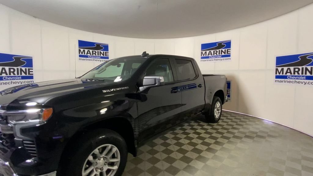 Used 2023 Chevrolet Silverado 1500 LT AWD/4WD image 6