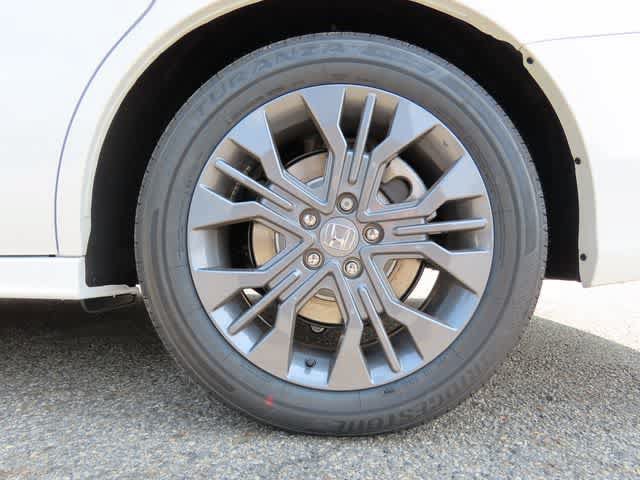 New 2026 Honda Odyssey Touring image 9