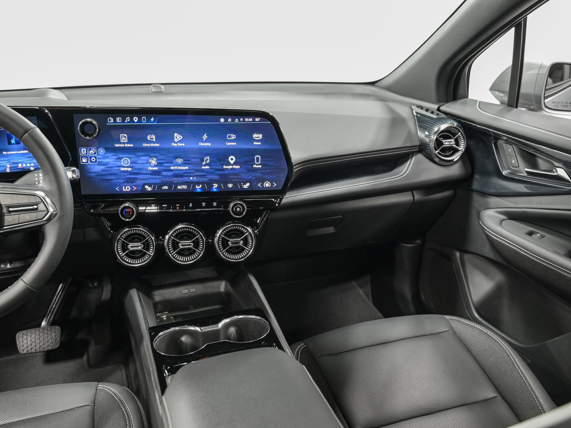 Used 2024 Chevrolet Blazer EV LT AWD/4WD image 28