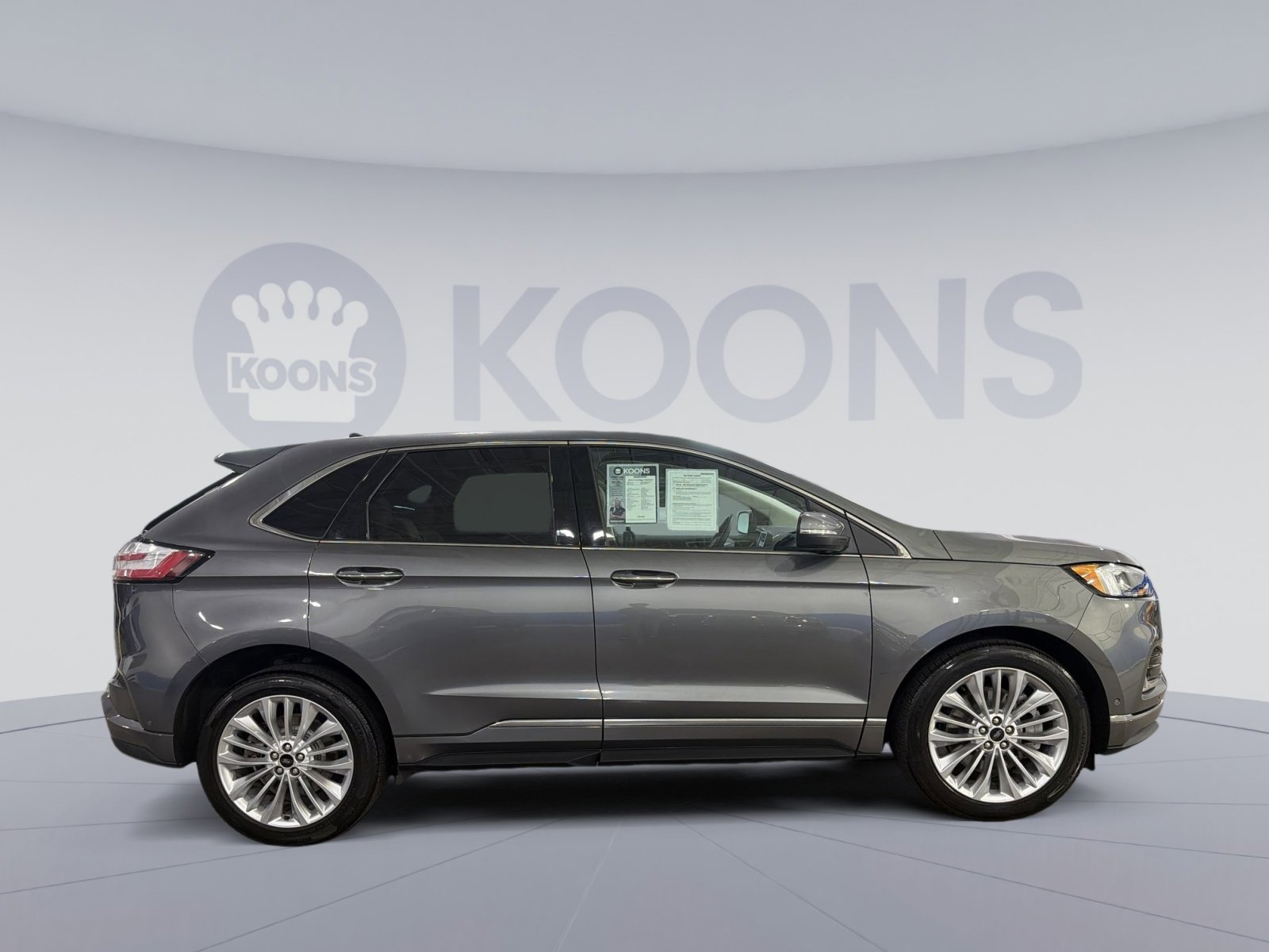 Used 2022 Ford Edge Titanium w/ Equipment Group 301A AWD/4WD image 8