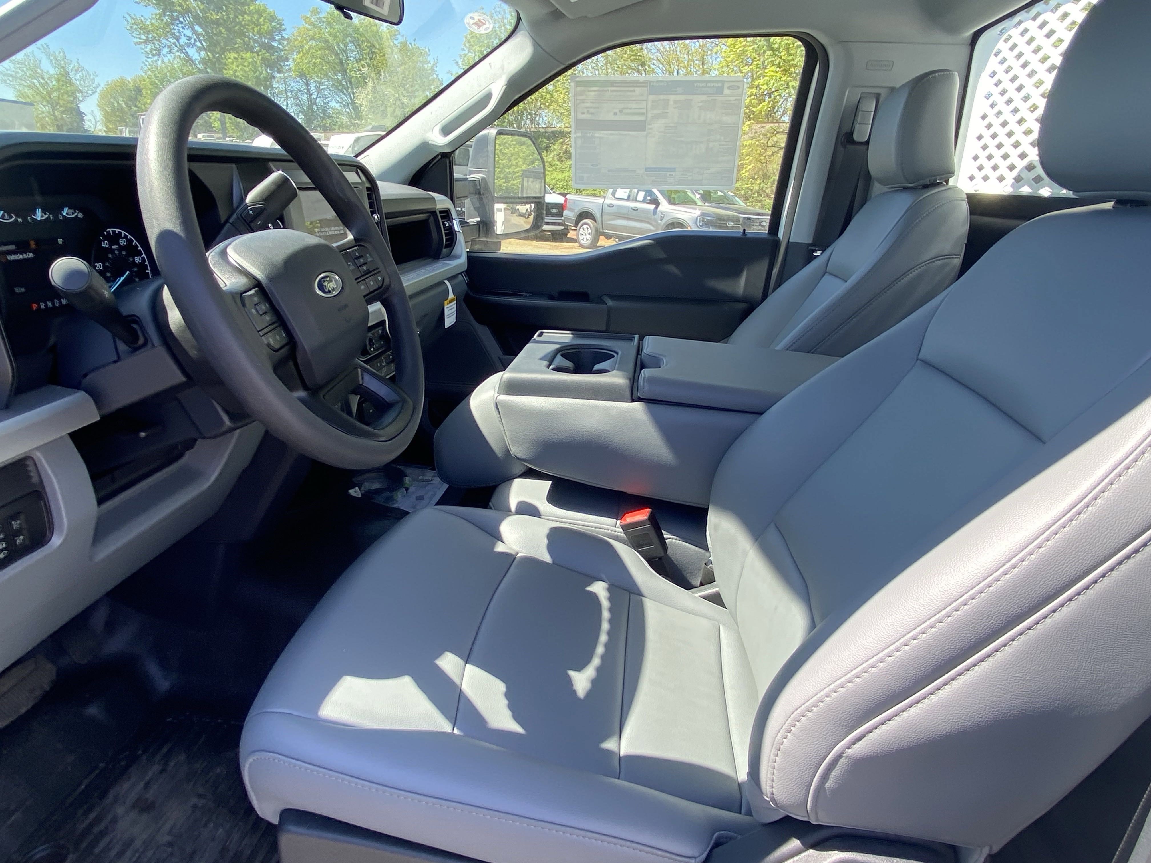 New 2025 Ford F350 XL w/ XL Chrome Package image 10