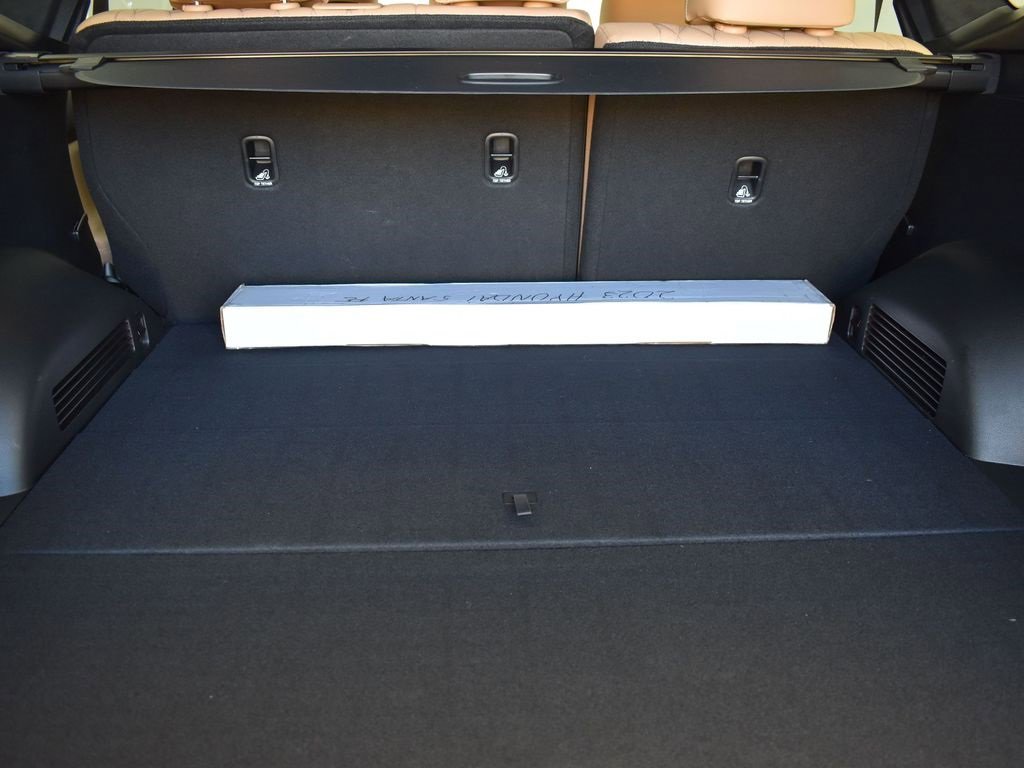 Used 2023 Hyundai Santa Fe Calligraphy image 17