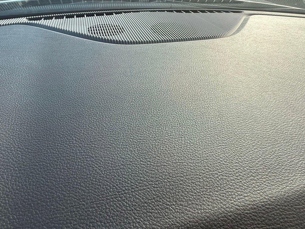 New 2026 Jeep Grand Cherokee L Laredo AWD/4WD image 10