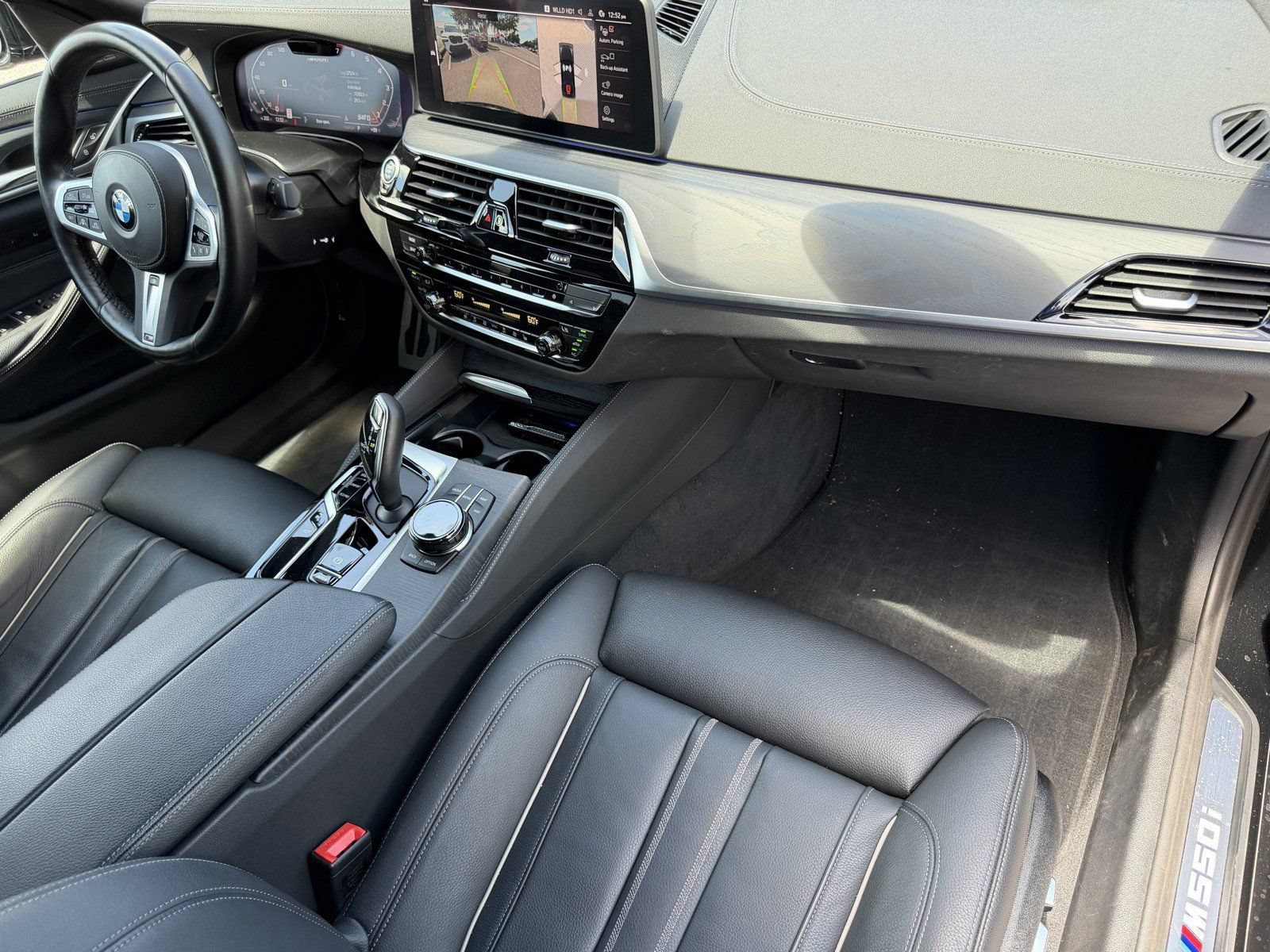 Used 2023 BMW M550i xDrive w/ Executive Package AWD/4WD image 14
