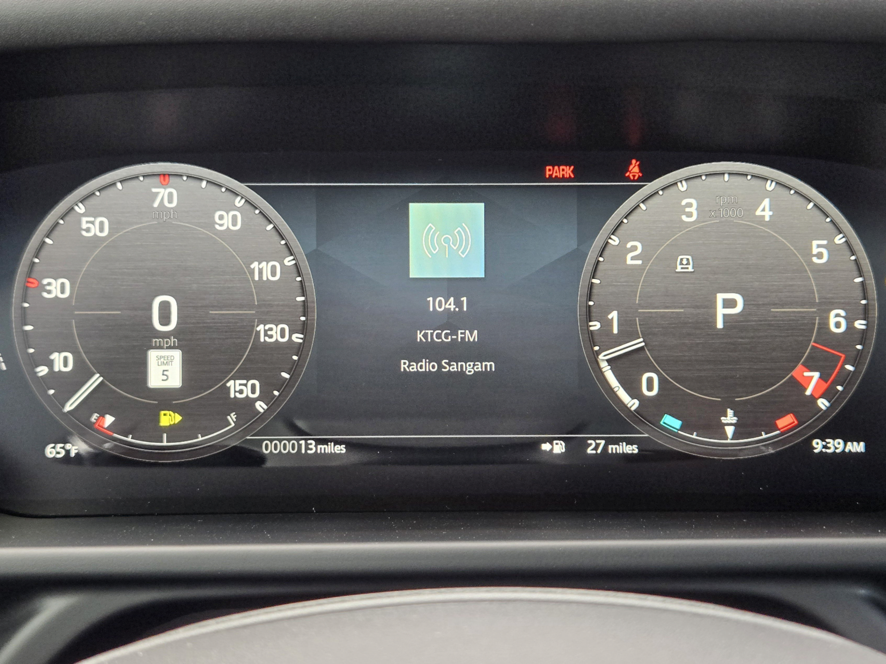 New 2026 Land Rover Defender 110 X-Dynamic SE AWD/4WD image 10