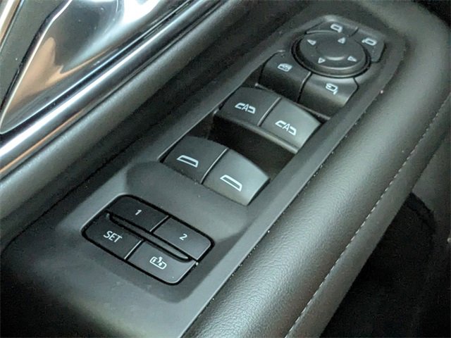 Used 2024 Chevrolet Suburban Z71 w/ Z71 Off-Road Package image 23