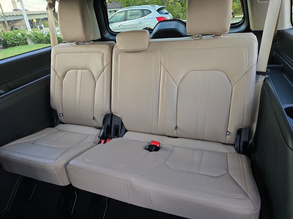 Used 2024 Ford Expedition Max Limited image 20
