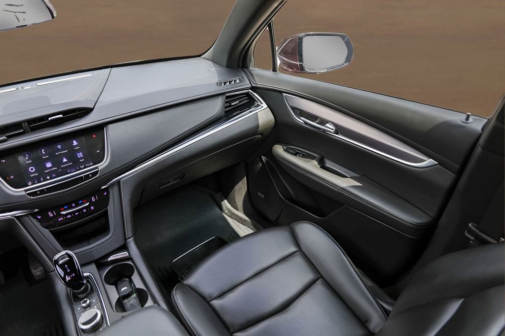 Used 2022 Cadillac XT6 Luxury FWD image 32