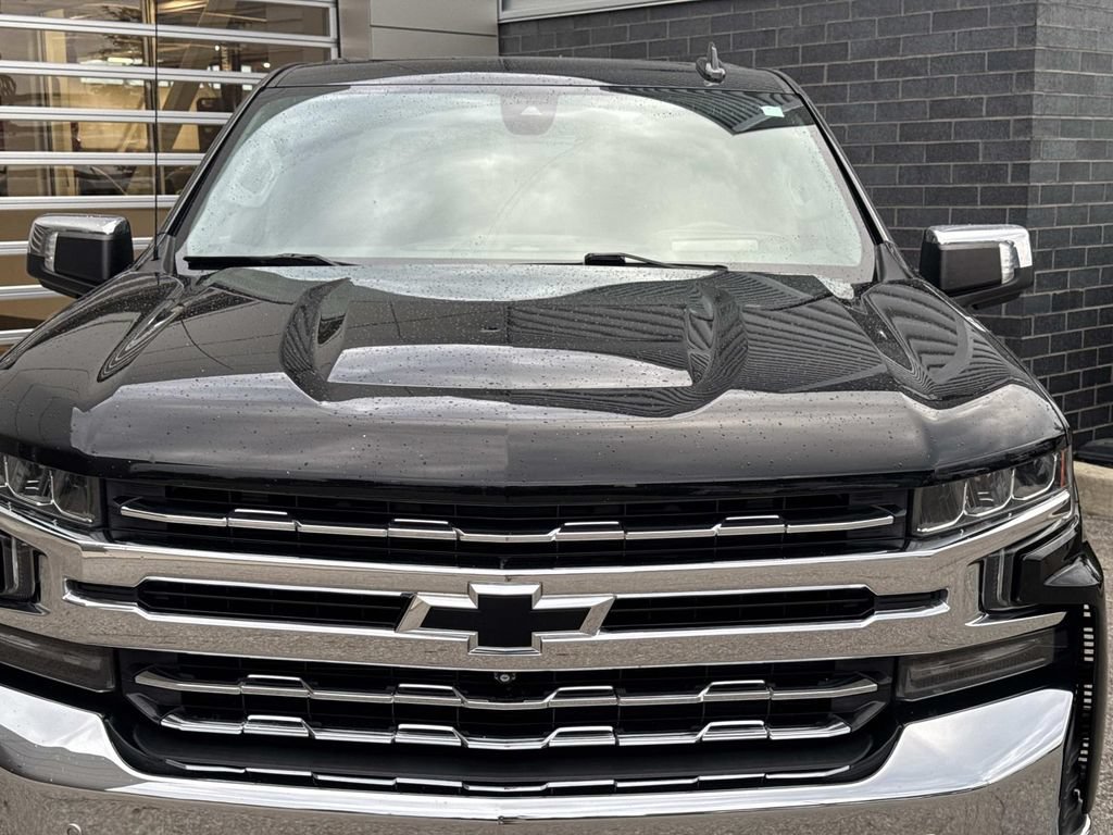 Used 2020 Chevrolet Silverado 1500 LTZ w/ LTZ Premium Package AWD/4WD image 2