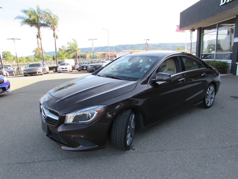Used 2015 Mercedes-Benz CLA 250 image 4