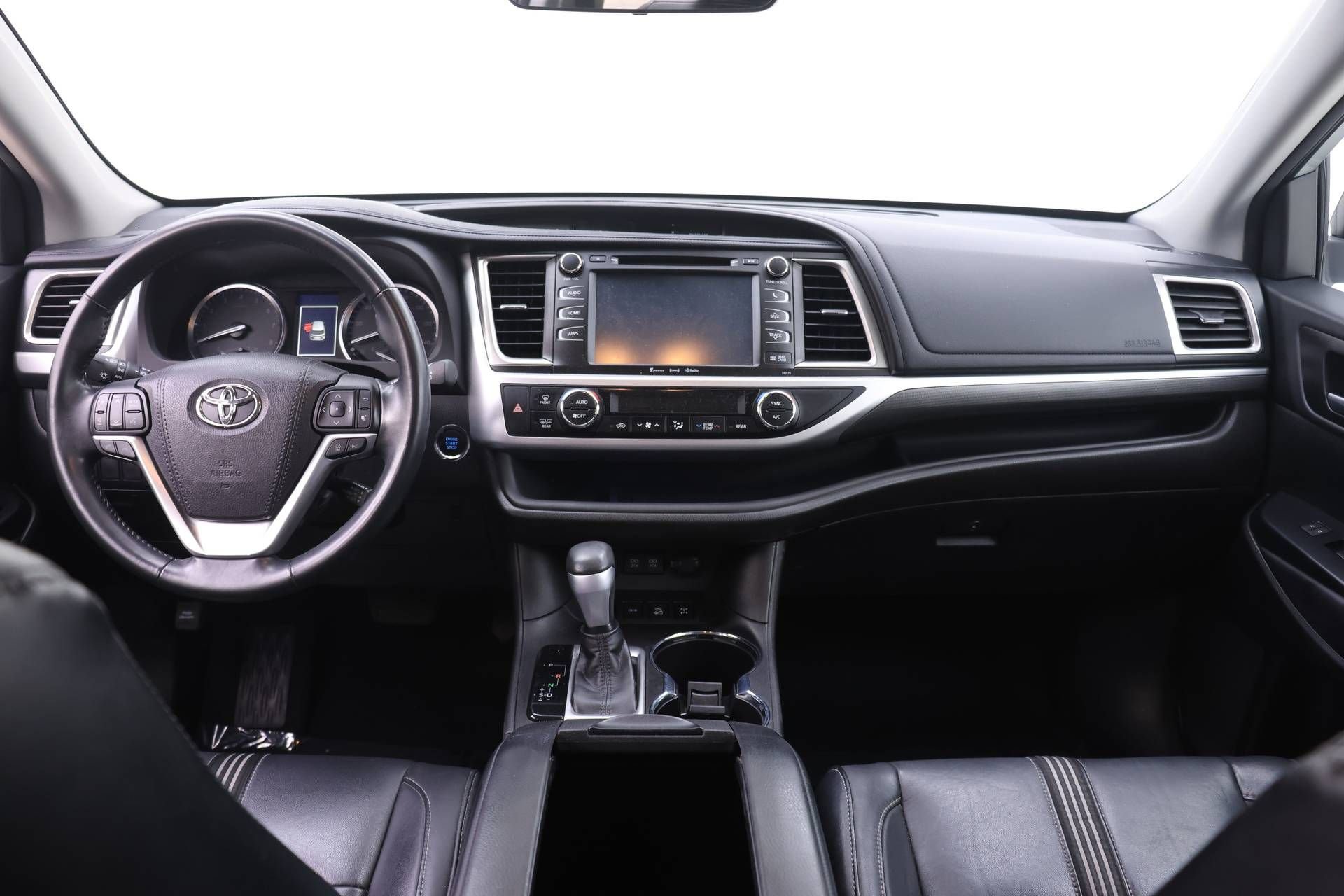 Used 2018 Toyota Highlander SE AWD/4WD image 8