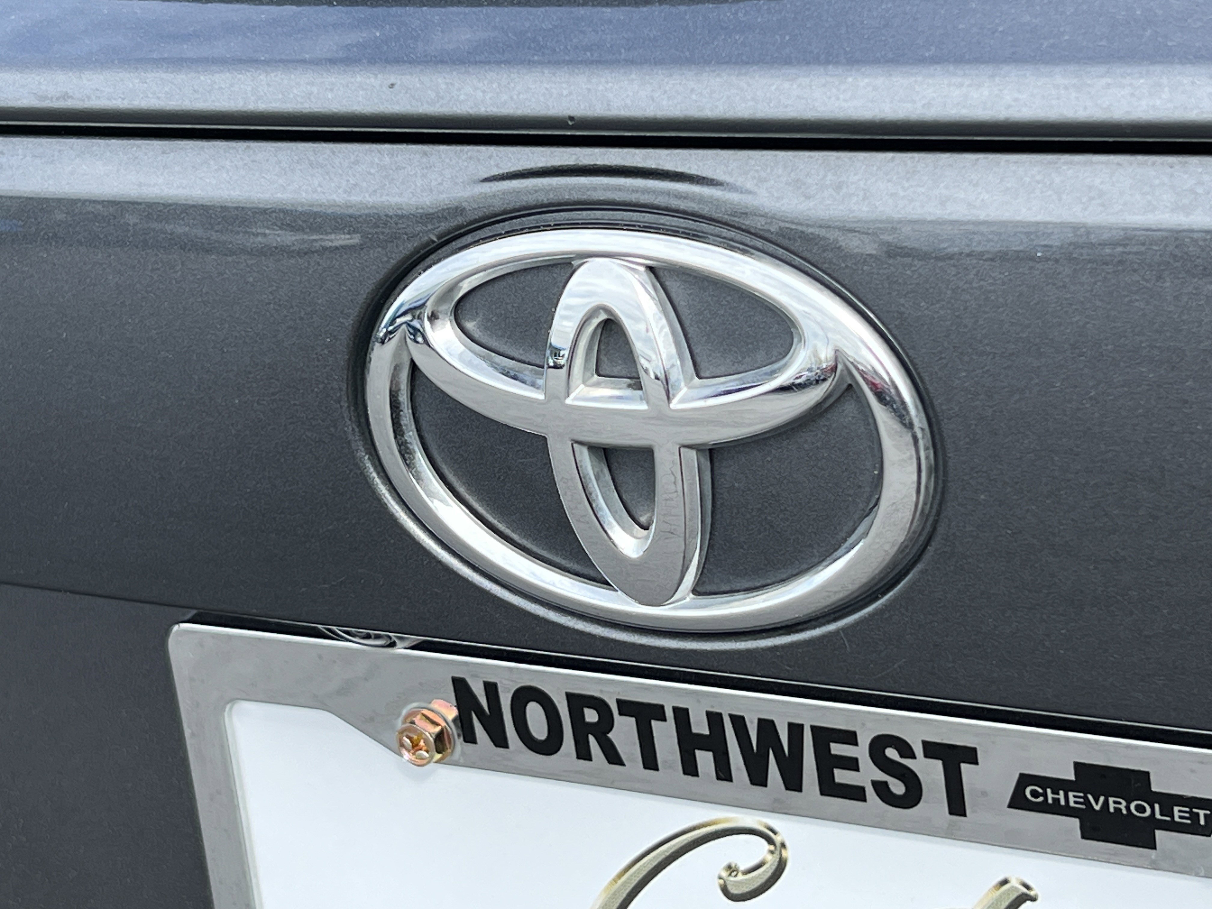 Used 2025 Toyota RAV4 XLE AWD/4WD image 8