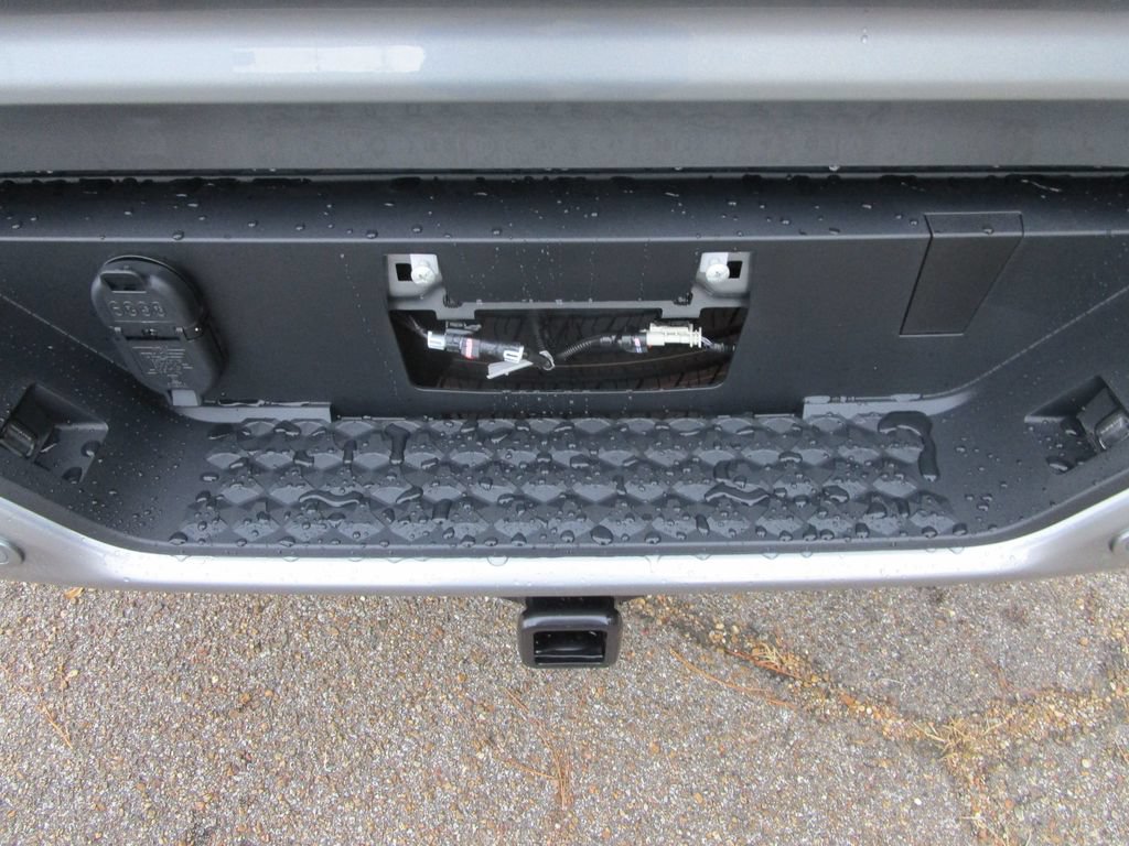 New 2026 GMC Canyon Elevation RWD image 10