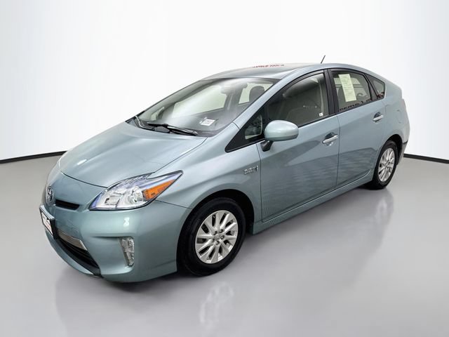 Used 2015 Toyota Prius Prime Plug-In Hybrid FWD image 3