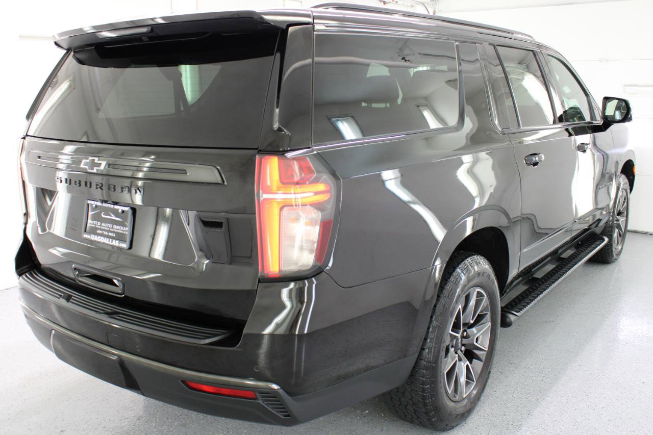 Used 2021 Chevrolet Suburban Z71 w/ Z71 Signature Package AWD/4WD image 9