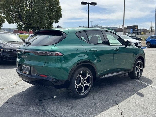 New 2025 Alfa Romeo Tonale w/ Premium Package image 6