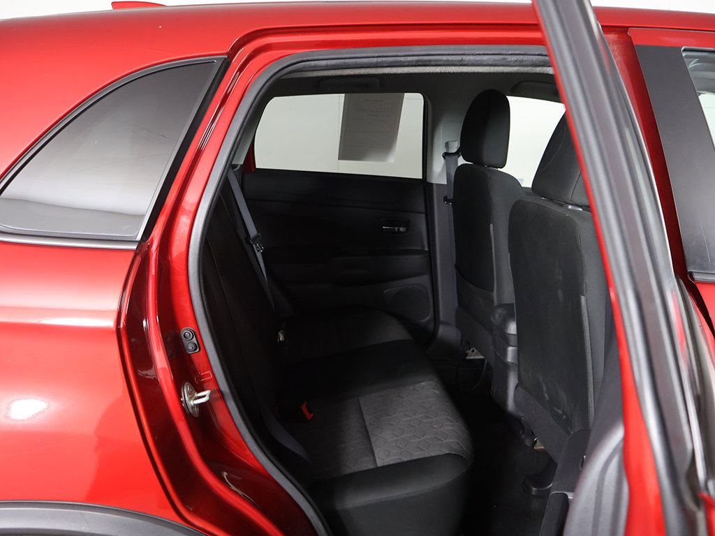 Used 2024 Mitsubishi Outlander Sport ES AWD/4WD image 27