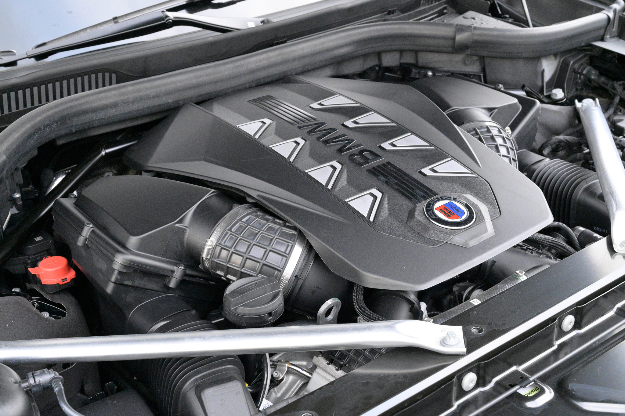 Used 2025 BMW ALPINA XB7 image 70