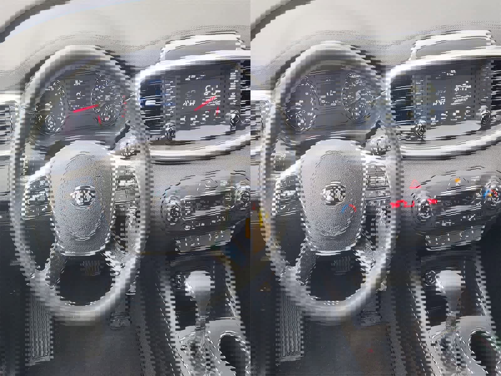 Used 2019 Kia Sorento S image 24